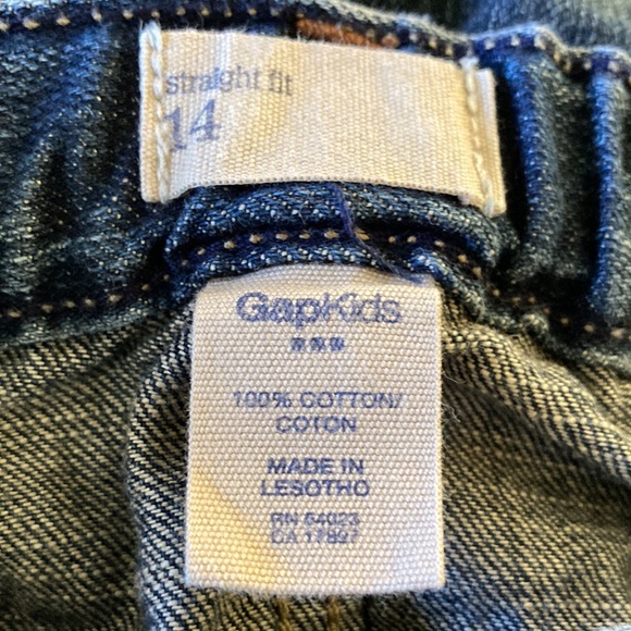 Never been worn Gap dark blue jeans - Picture 3 of 5